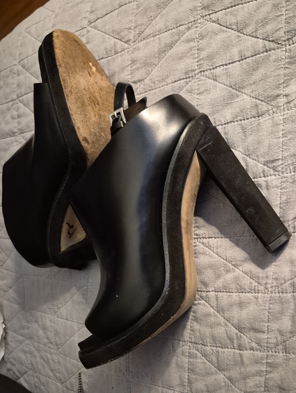 Alexander Wang Black Open-Toe Leather Mules - Picture 5 of 6